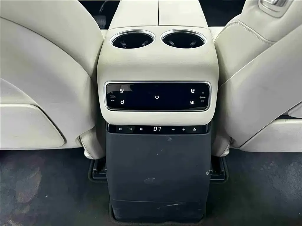 Li Auto L9 2024 из CN, фото 6