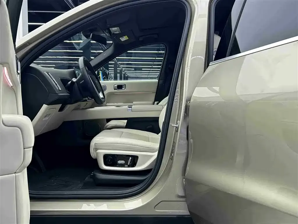 Li Auto L9 2024 из CN, фото 10