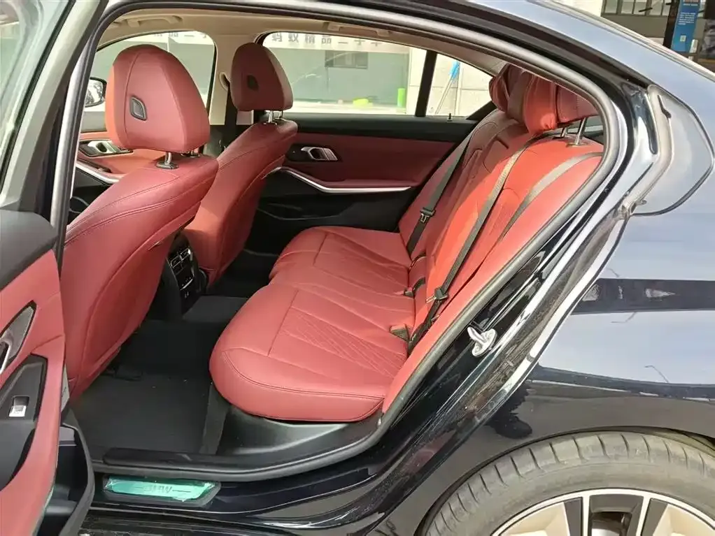 BMW i3 2024 из CN, фото 2