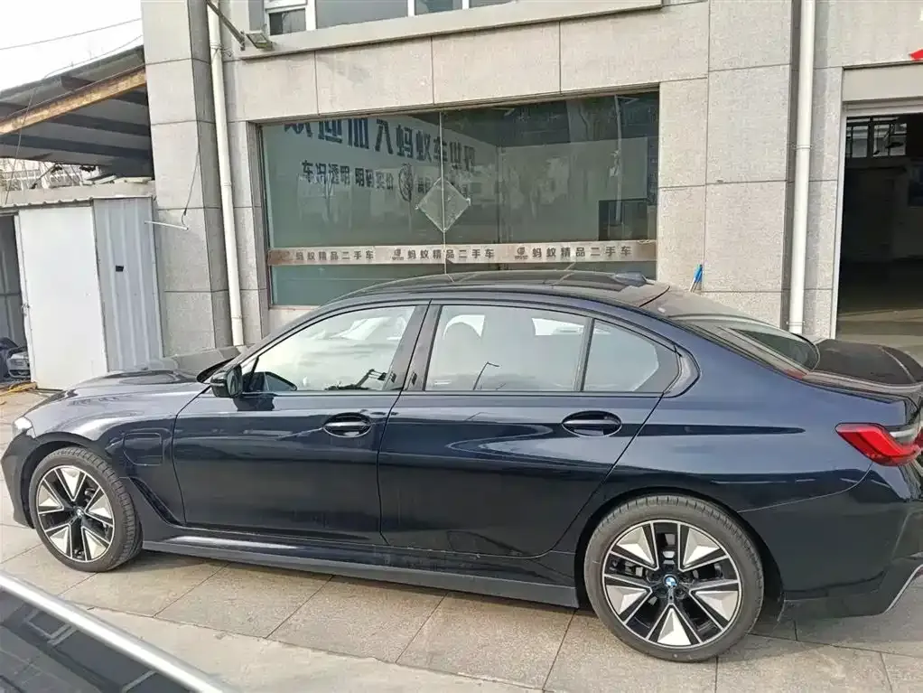 BMW i3 2024 из CN, фото 8