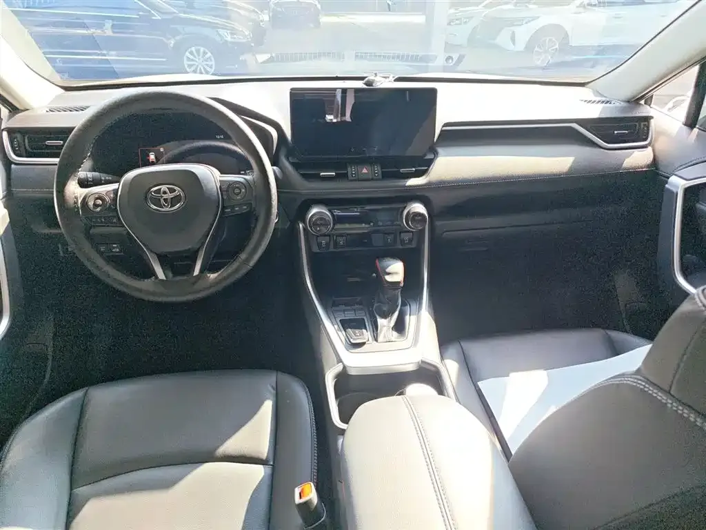 Toyota RAV4 2024 из CN, фото 7