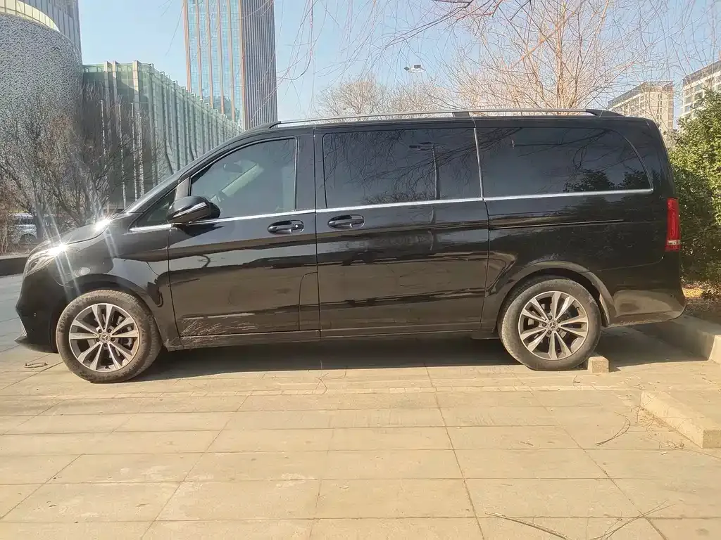 Mercedes-Benz V-Class 2022 из CN, фото 10