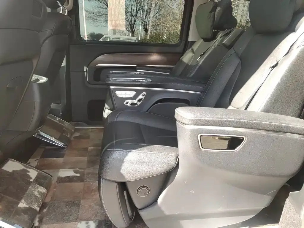 Mercedes-Benz V-Class 2022 из CN, фото 8