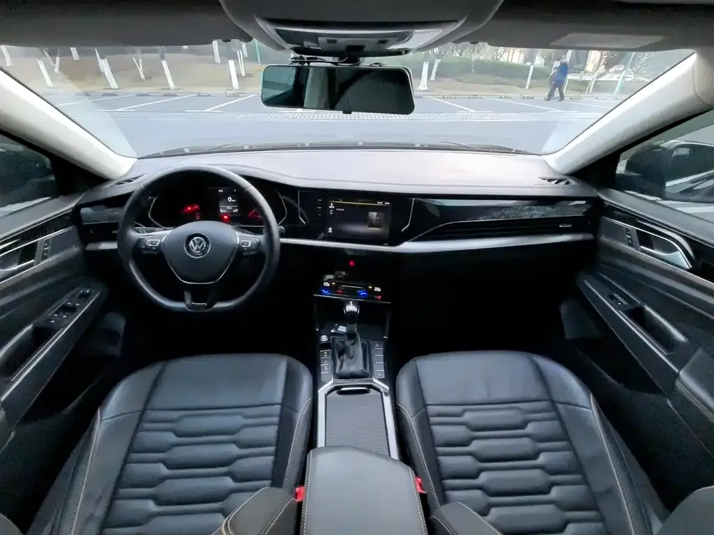Volkswagen Passat 2021 из CN, фото 5