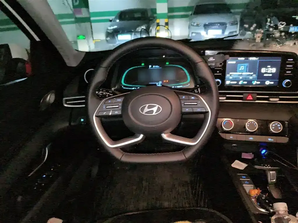 Hyundai Elantra 2025 из CN, фото 10