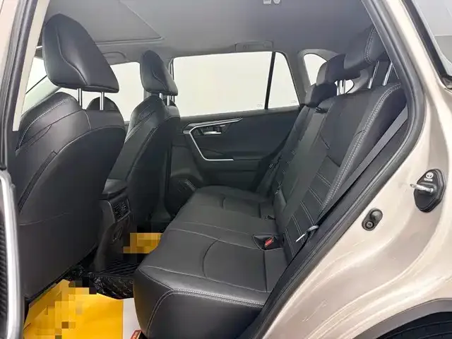 Toyota Wildlander 2022 из CN, фото 4