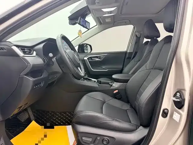 Toyota Wildlander 2022 из CN, фото 10