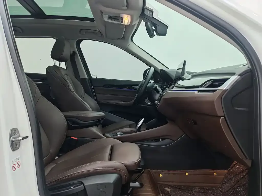 BMW X1 2023 из CN, фото 8
