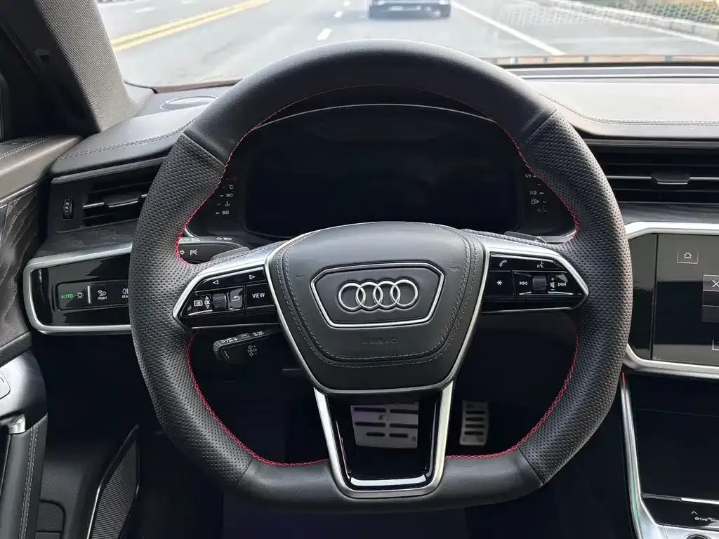 Audi A6L 2024 из CN, фото 5