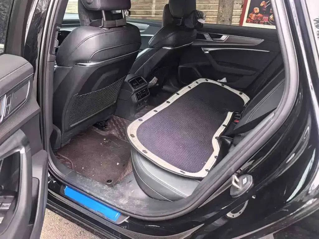 Audi A6L 2024 из CN, фото 3