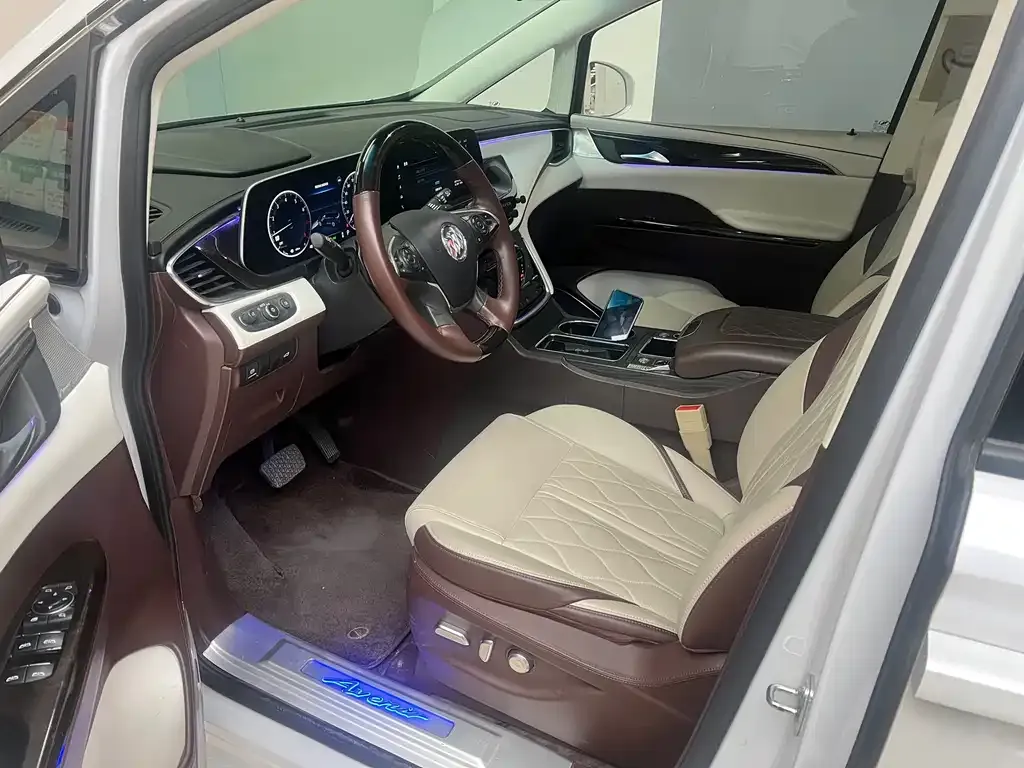 Buick GL8 2022 из CN, фото 10