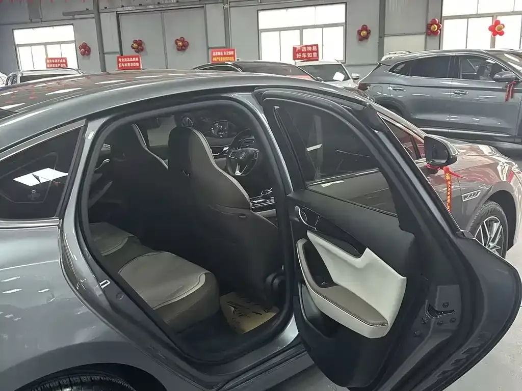 BYD Qin PLUS 2023 из CN, фото 10