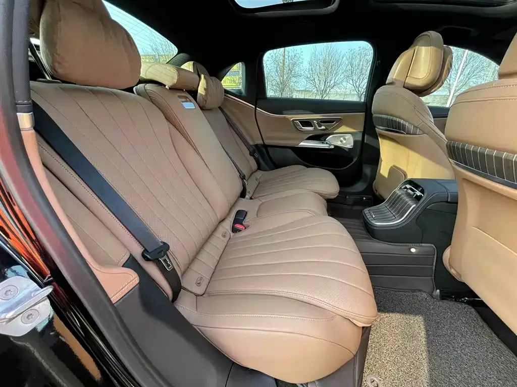 Mercedes-Benz E-Class 2024 из CN, фото 8