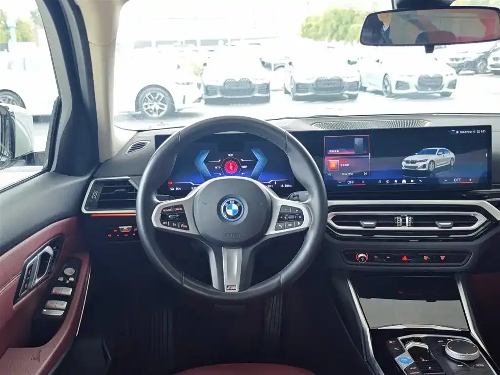 BMW i3 2024 из CN, фото 2