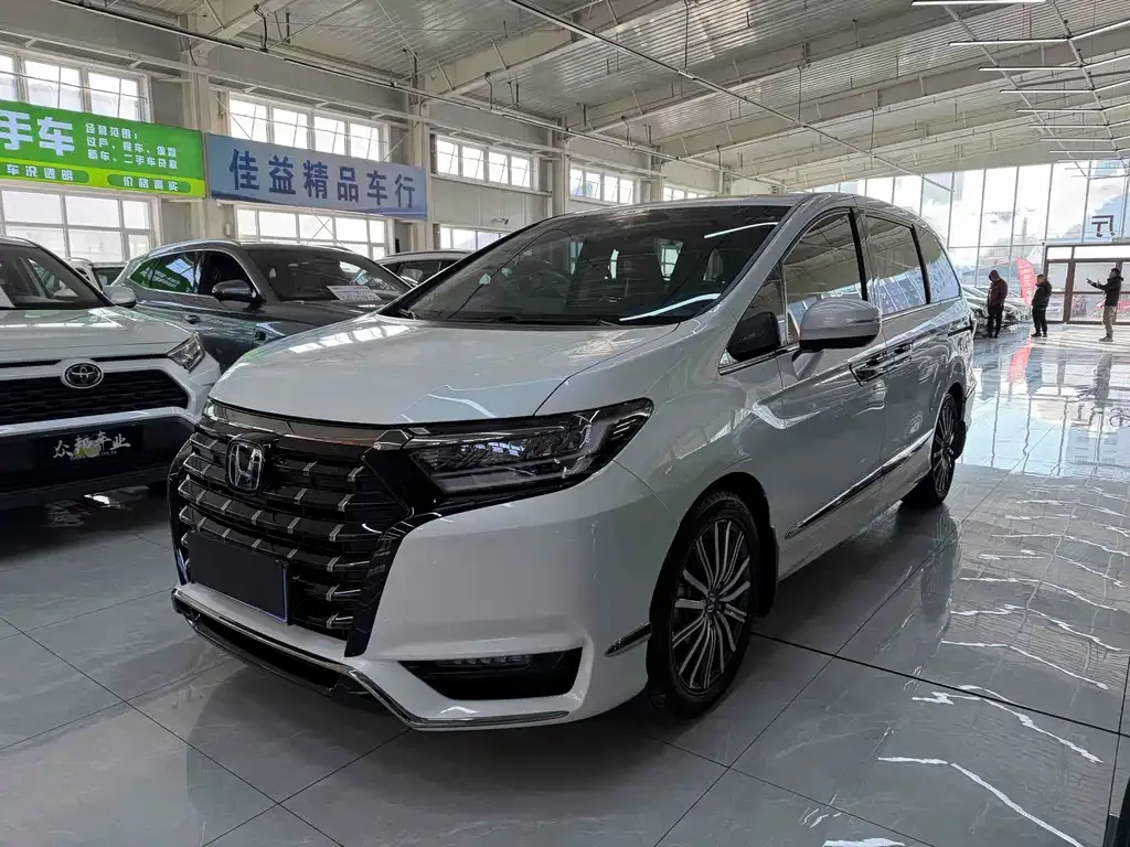 Honda Elysion 2022 из CN, фото 1