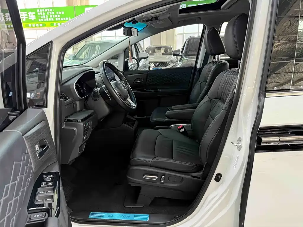 Honda Elysion 2022 из CN, фото 9