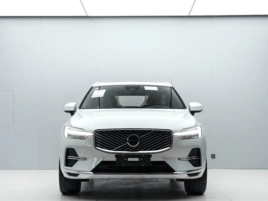 Volvo XC60 — фото 2