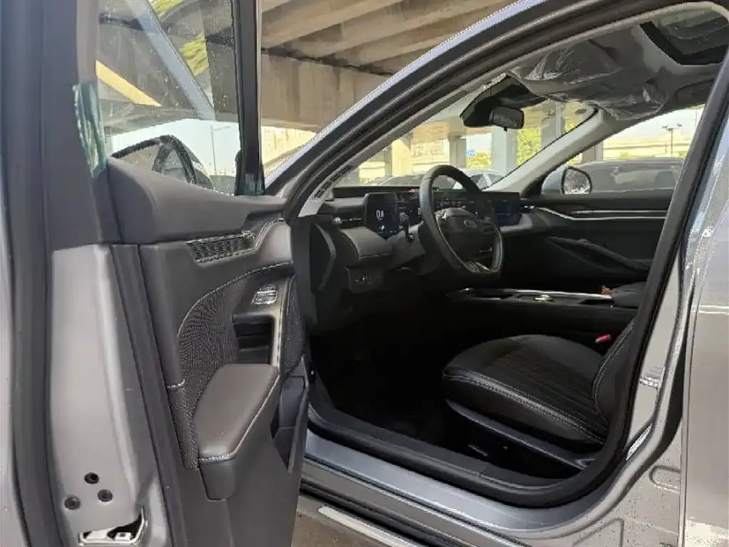 Ford Mondeo 2025 из CN, фото 9