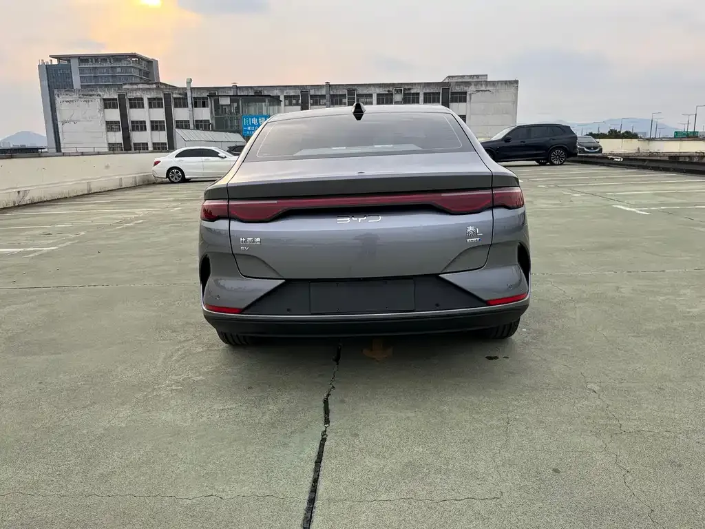 BYD Qin L 2025 из CN, фото 5