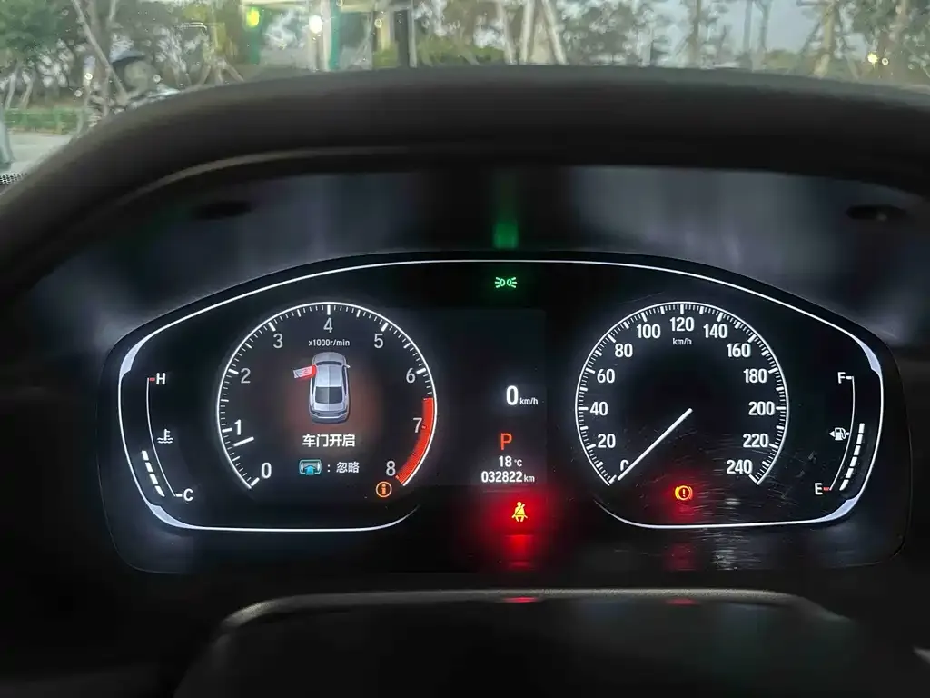 Honda Accord 2023 из CN, фото 2
