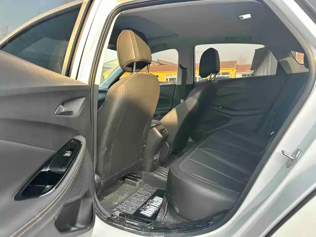 Buick Verano 2025 из CN, фото 3