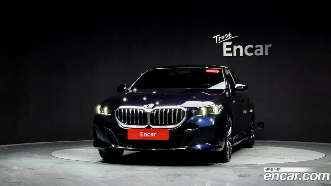 BMW 5-Series 2025 из KR, фото 2