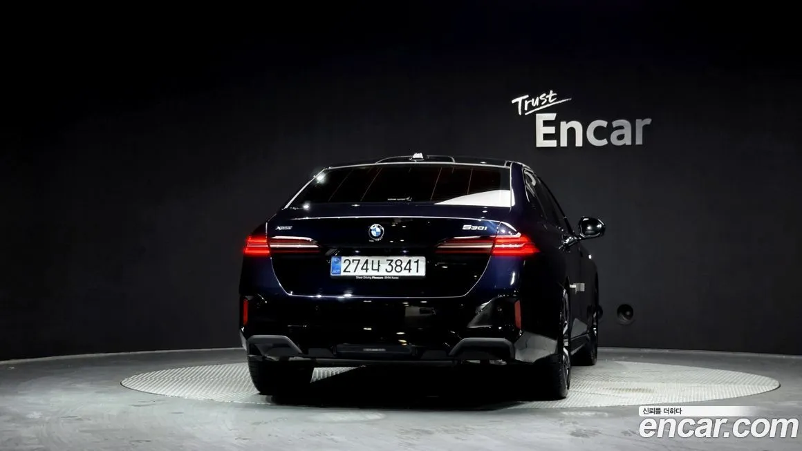 BMW 5-Series 2025 из KR, фото 3