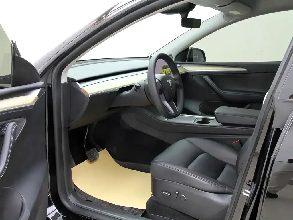 Tesla Model Y 2023 из CN, фото 10
