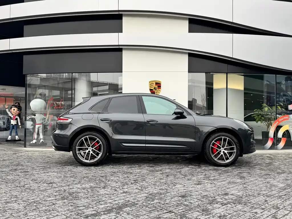 Porsche Macan — фото 10