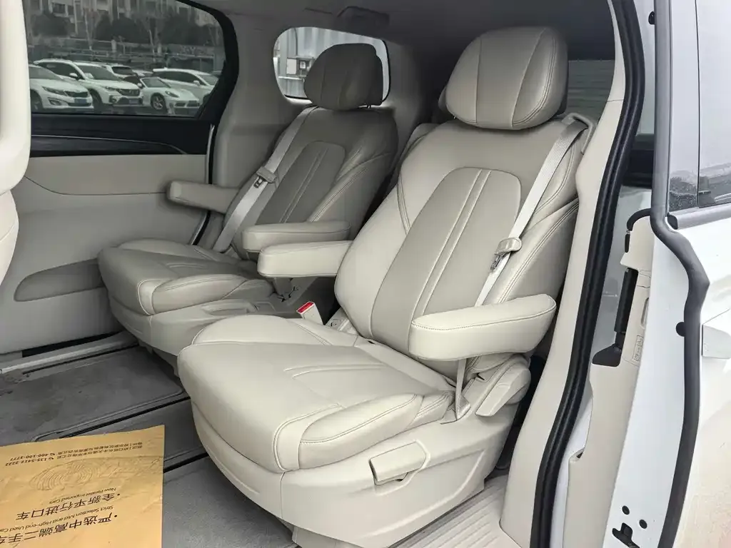 Buick GL8 2023 из CN, фото 7