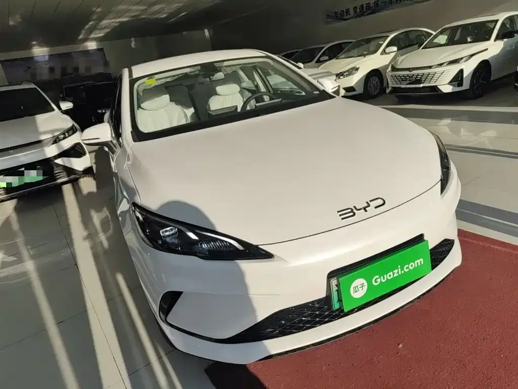 BYD Seal 05 DM-i — фото 4