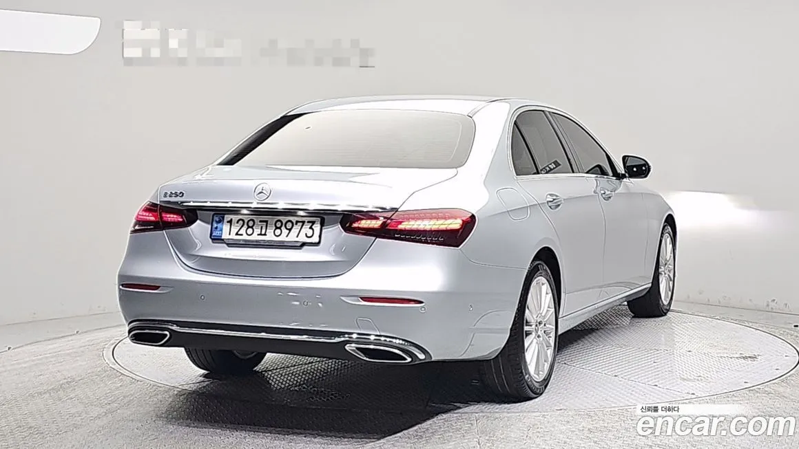 Mercedes-Benz E-Class 2022 из KR, фото 2