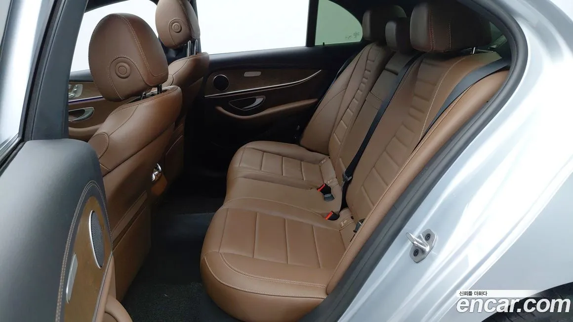 Mercedes-Benz E-Class 2022 из KR, фото 6