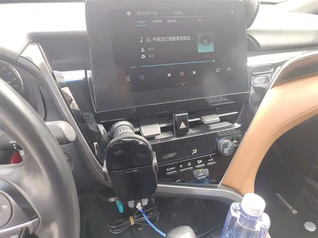 Toyota Camry 2021 из CN, фото 10