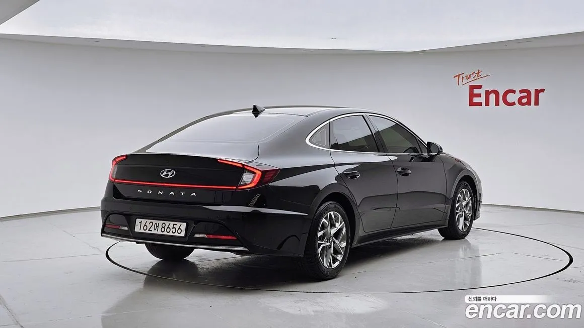 Hyundai Sonata — фото 2