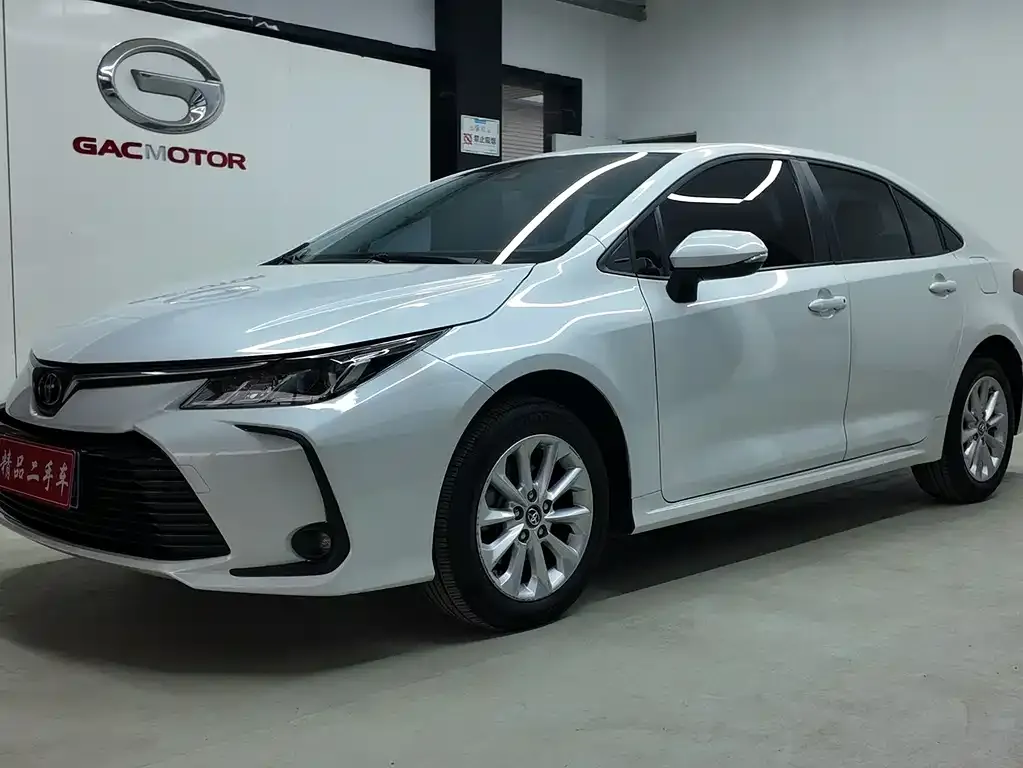 Toyota Corolla 2023 из CN, фото 1