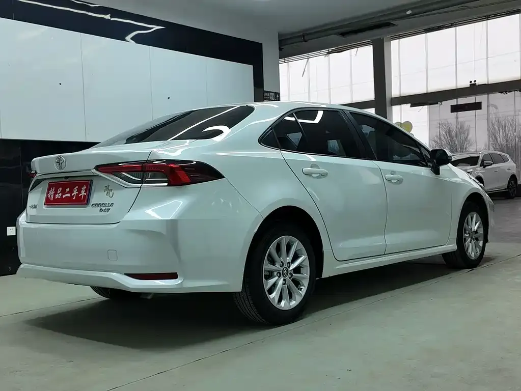 Toyota Corolla 2023 из CN, фото 4