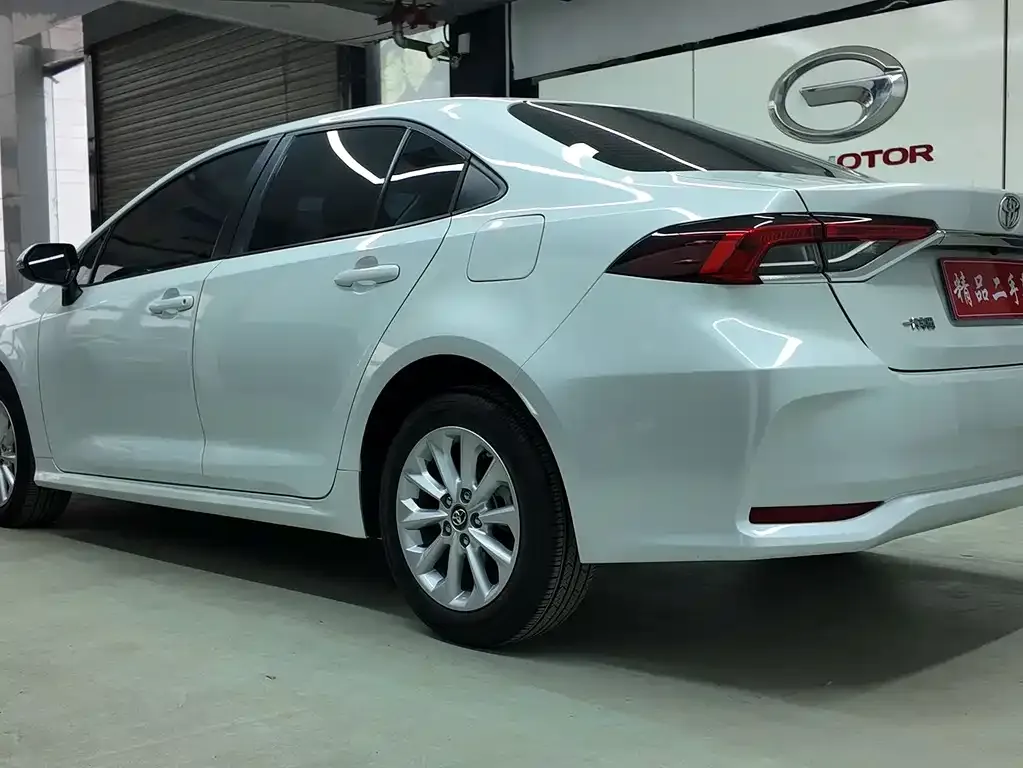 Toyota Corolla 2023 из CN, фото 10