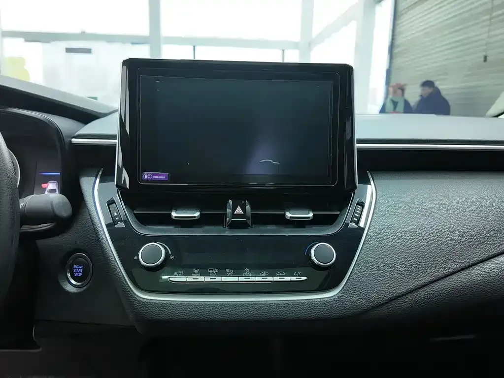 Toyota Corolla 2023 из CN, фото 7