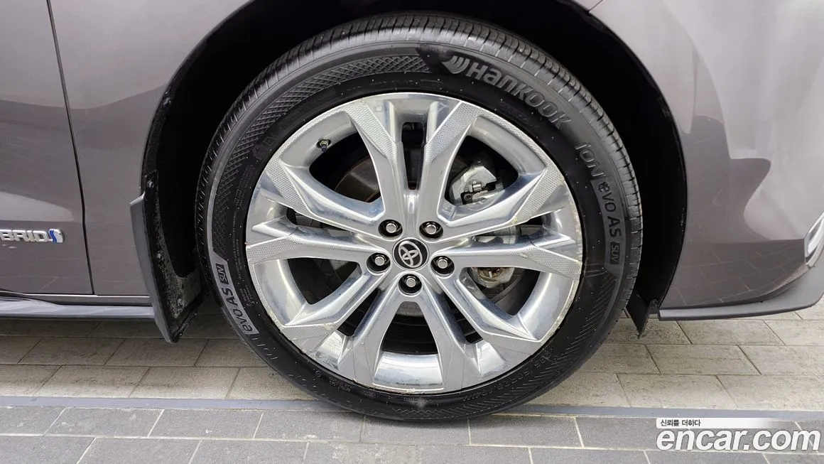 Toyota Sienna 2021 из KR, фото 2