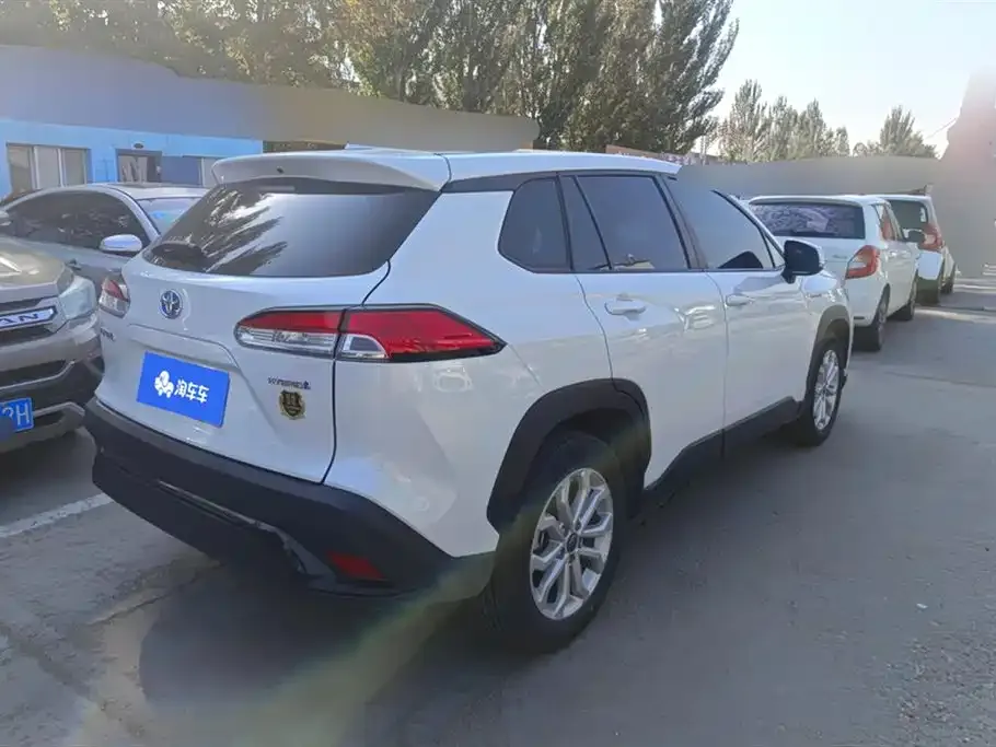 Toyota Frontlander 2023 из CN, фото 5