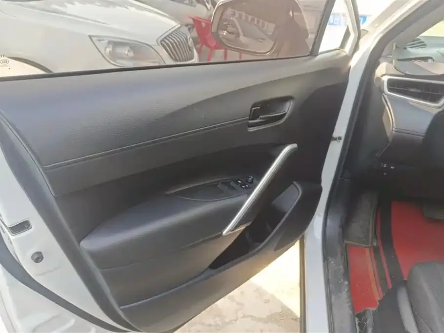 Toyota Frontlander 2023 из CN, фото 8