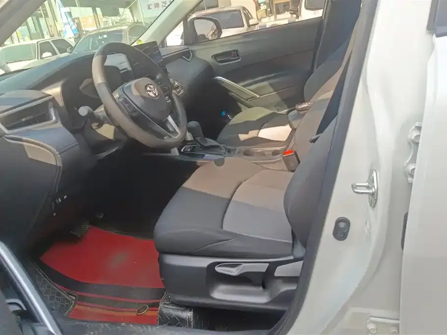 Toyota Frontlander 2023 из CN, фото 10