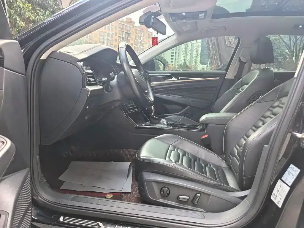 Volkswagen Passat — фото 5