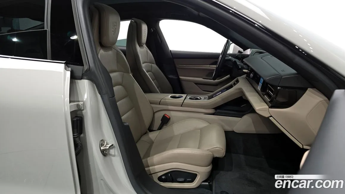 Porsche Taycan 2022 из KR, фото 7