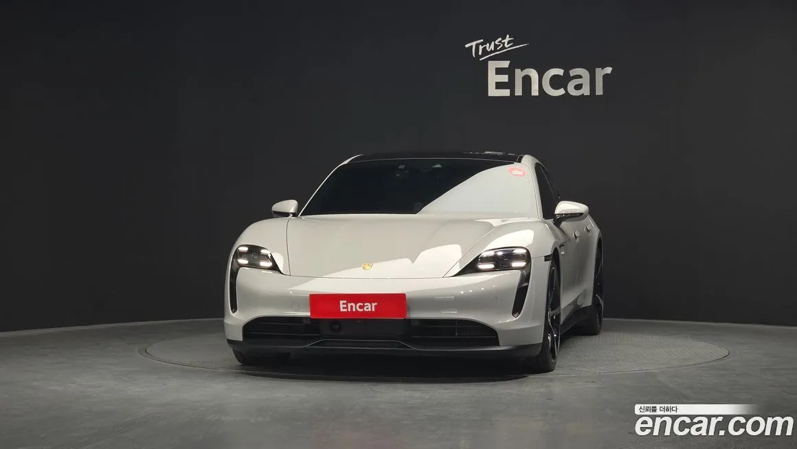 Porsche Taycan 2022 из KR, фото 3