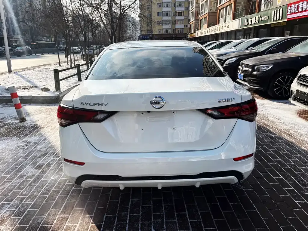 Nissan Sylphy 2023 из CN, фото 7