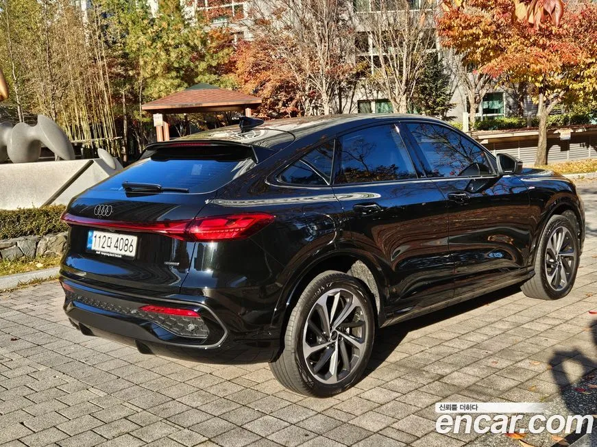 Audi Q5 2025 из KR, фото 5