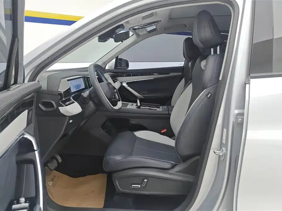 Geely Boyue L 2025 из CN, фото 6
