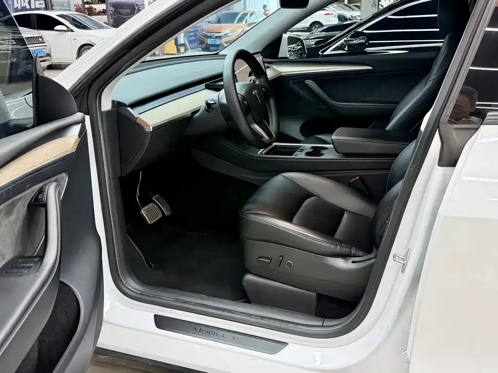 Tesla Model Y 2022 из CN, фото 6